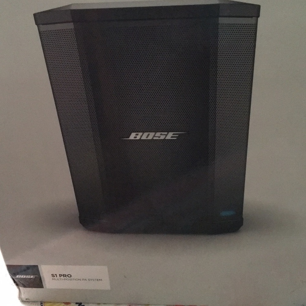 BOSE Bluetooth Speaker/Multi-Position PA System